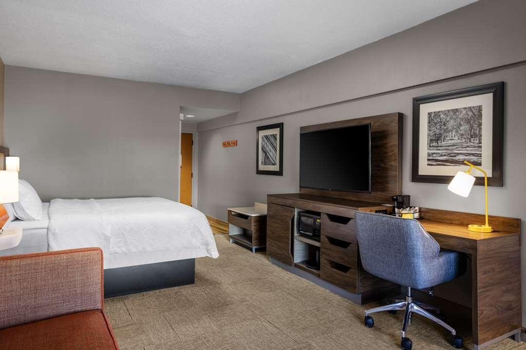Hampton Inn & Suites State College At Williamsburg Square Quarto foto
