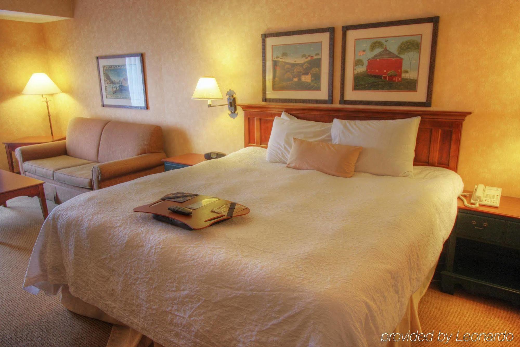 Hampton Inn & Suites State College At Williamsburg Square Quarto foto